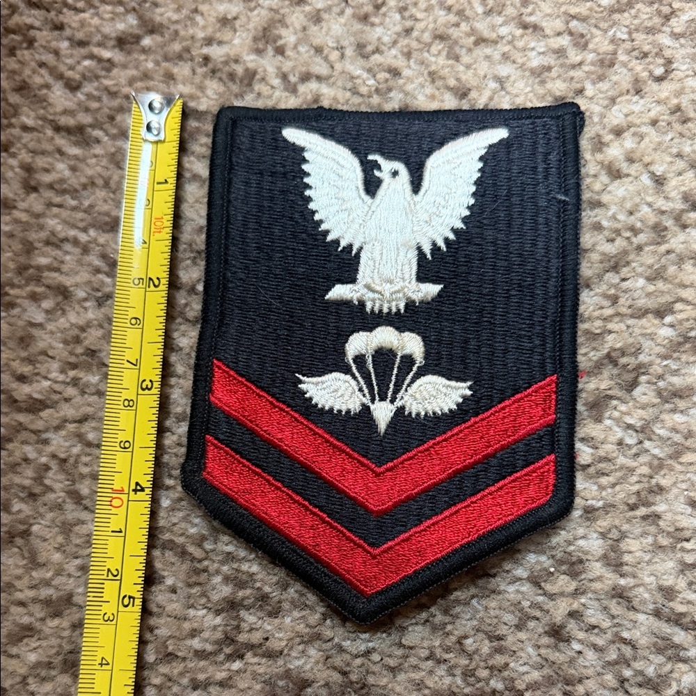 Embroidered patch - Picture 3 of 4
